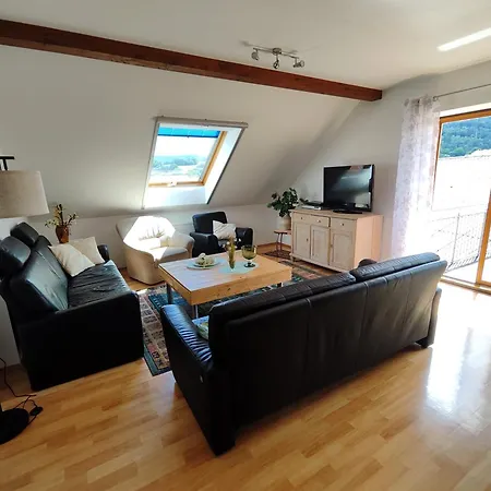 Große, Gemütliche In Dörflicher Idylle